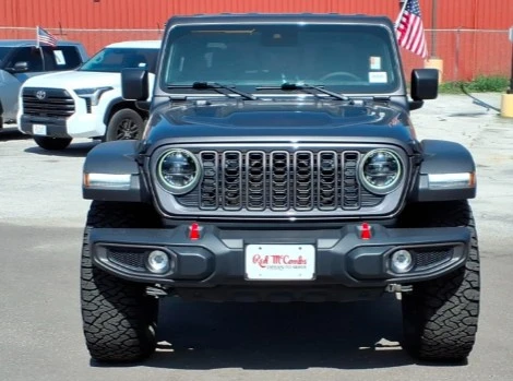 2025 Jeep JT Gladiator - Image 9 of 12