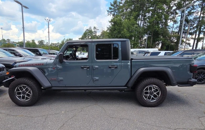 2025 Jeep JT Gladiator - Image 3 of 12