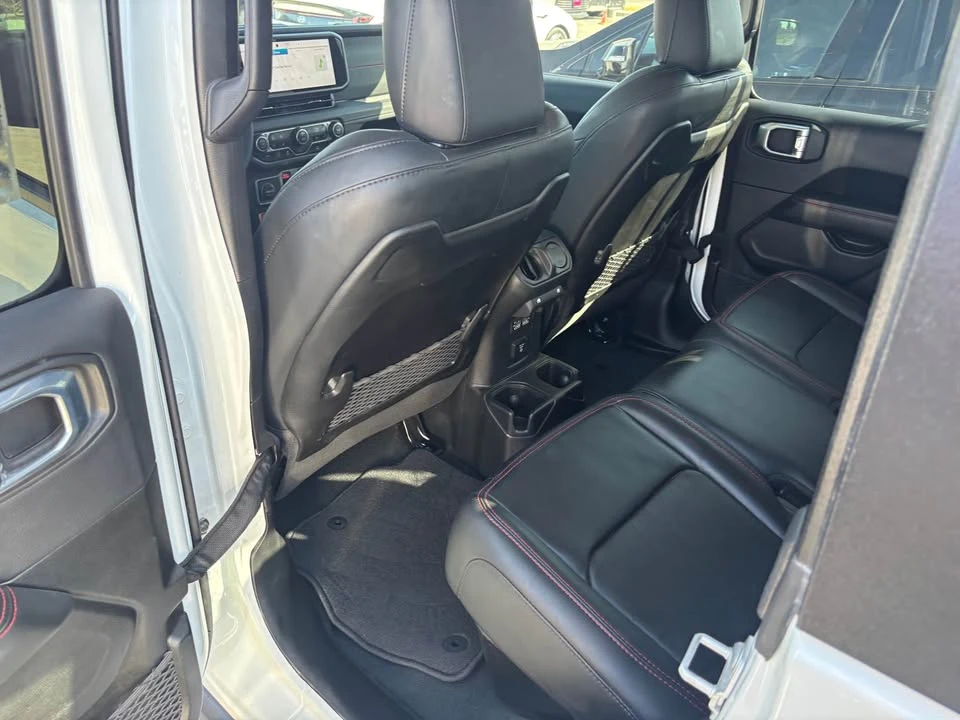 2025 Jeep JT Gladiator - Image 15 of 16