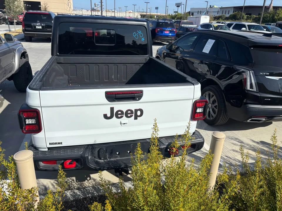 2025 Jeep JT Gladiator - Image 4 of 16