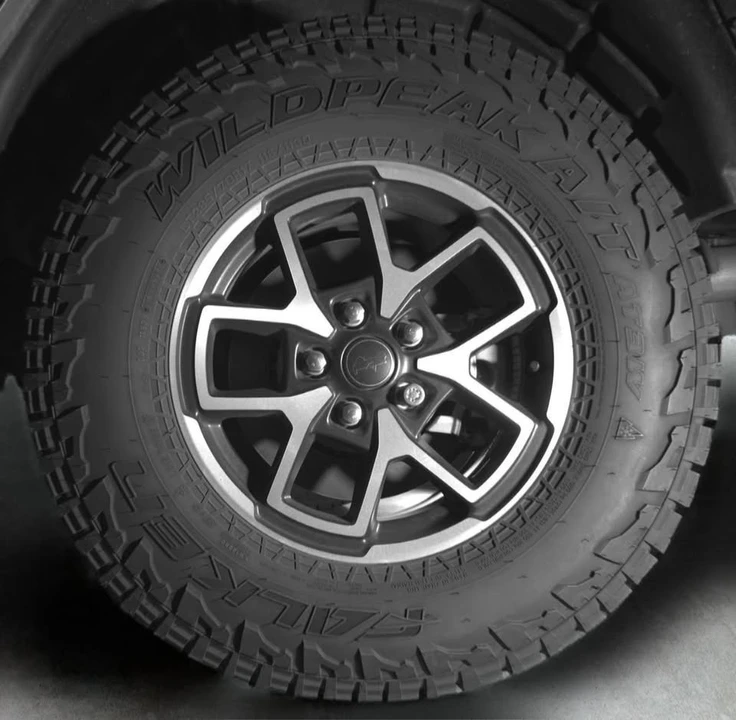 2025 Jeep JT Gladiator - Image 9 of 11
