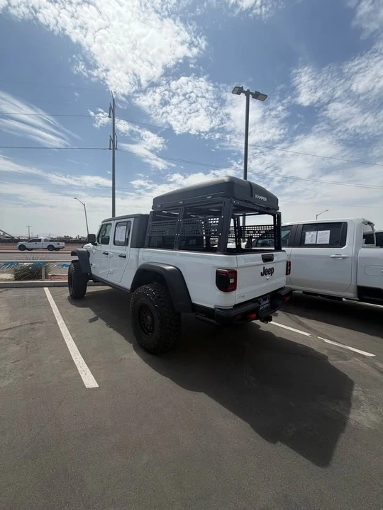 2025 Jeep JT Gladiator - Image 2 of 3