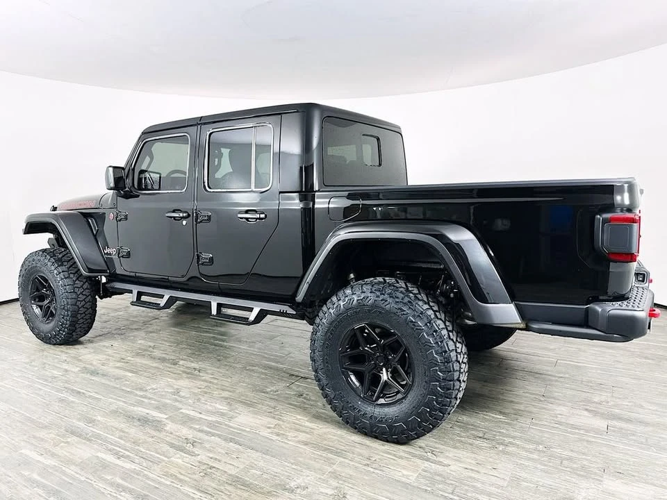 2025 Jeep JT Gladiator - Image 13 of 20