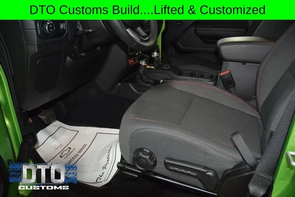 2025 Jeep JT Gladiator - Image 17 of 20