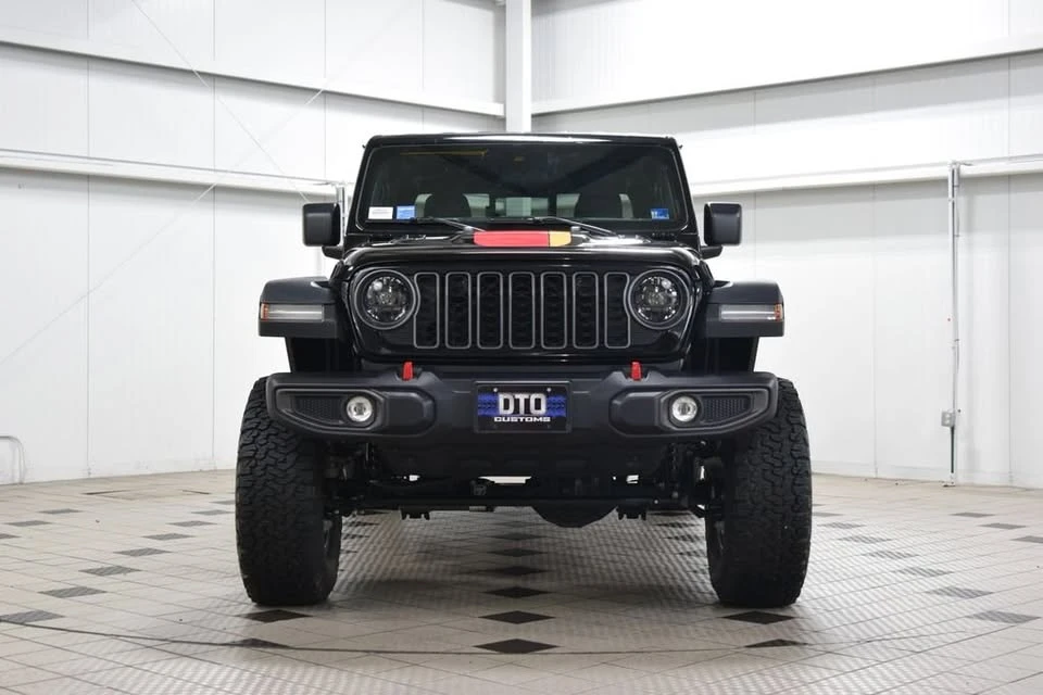 2025 Jeep JT Gladiator - Image 2 of 19