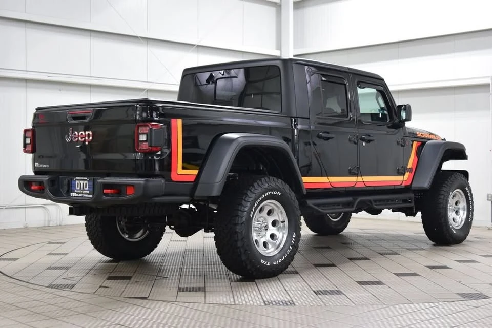 2025 Jeep JT Gladiator - Image 7 of 19