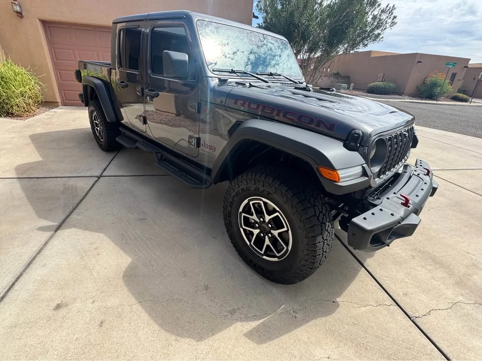 2025 Jeep JT Gladiator - Image 8 of 20