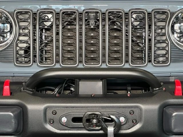 2025 Jeep JT Gladiator - Image 4 of 21