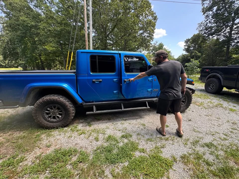 2025 Jeep JT Gladiator - Image 4 of 20