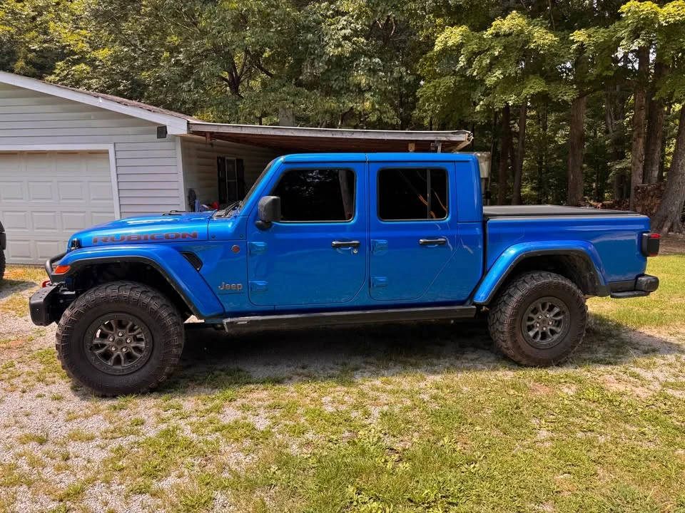2025 Jeep JT Gladiator - Image 2 of 20