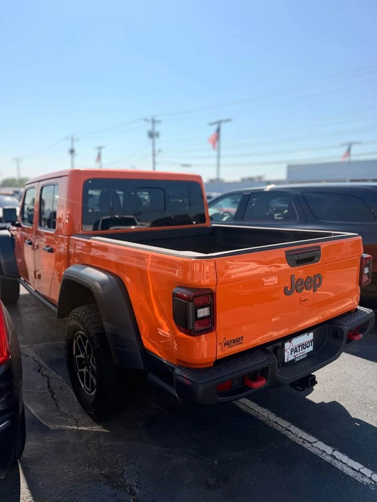 2025 Jeep JT Gladiator - Image 4 of 4