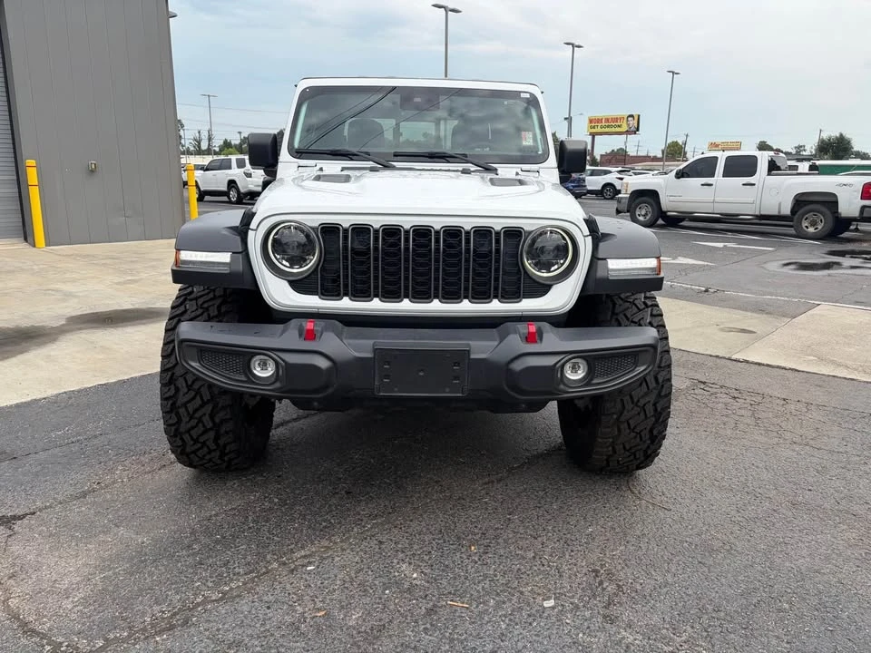 2025 Jeep JT Gladiator - Image 2 of 12