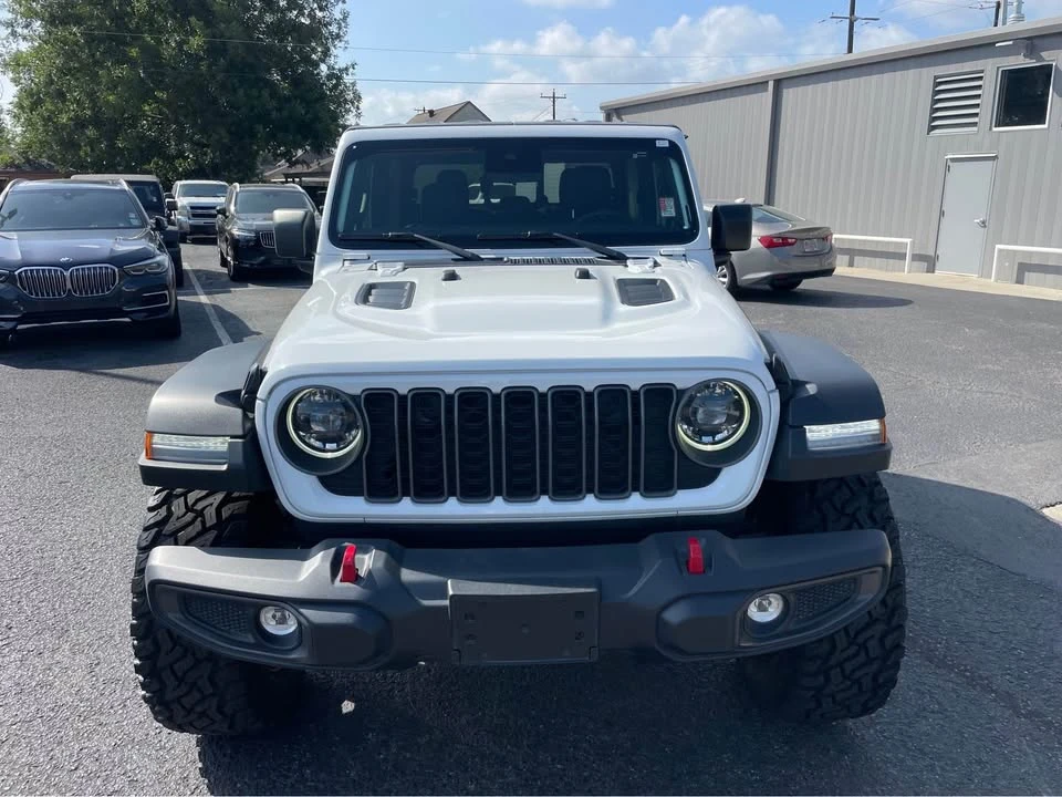 2025 Jeep JT Gladiator - Image 2 of 13