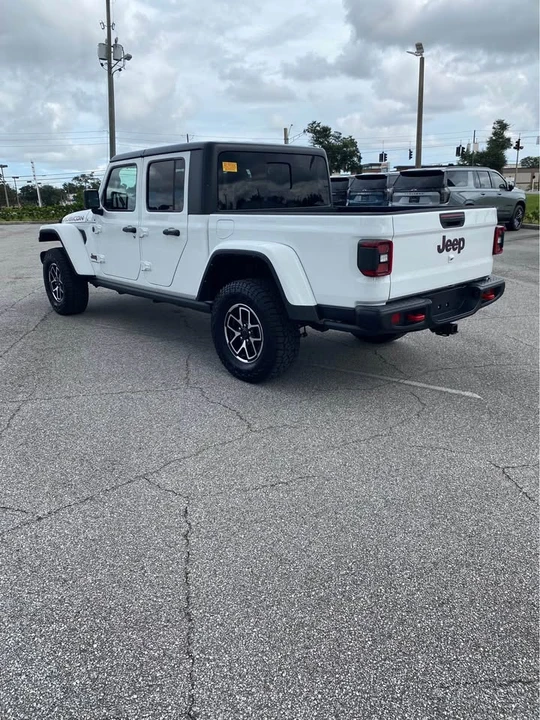 2025 Jeep JT Gladiator - Image 4 of 9