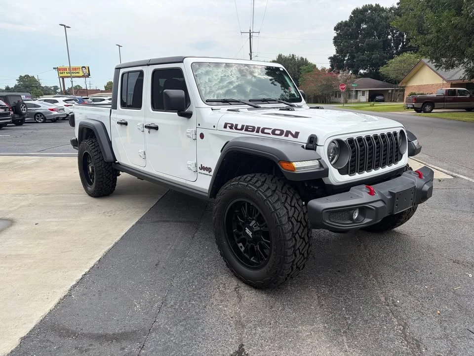 2025 Jeep JT Gladiator - Image 3 of 12