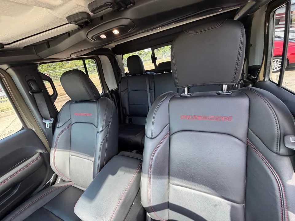 2025 Jeep JT Gladiator - Image 14 of 20