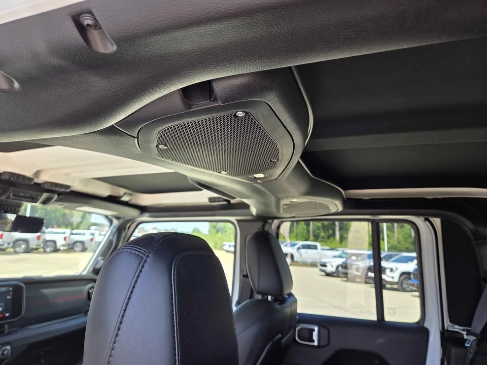 2025 Jeep JT Gladiator - Image 7 of 9