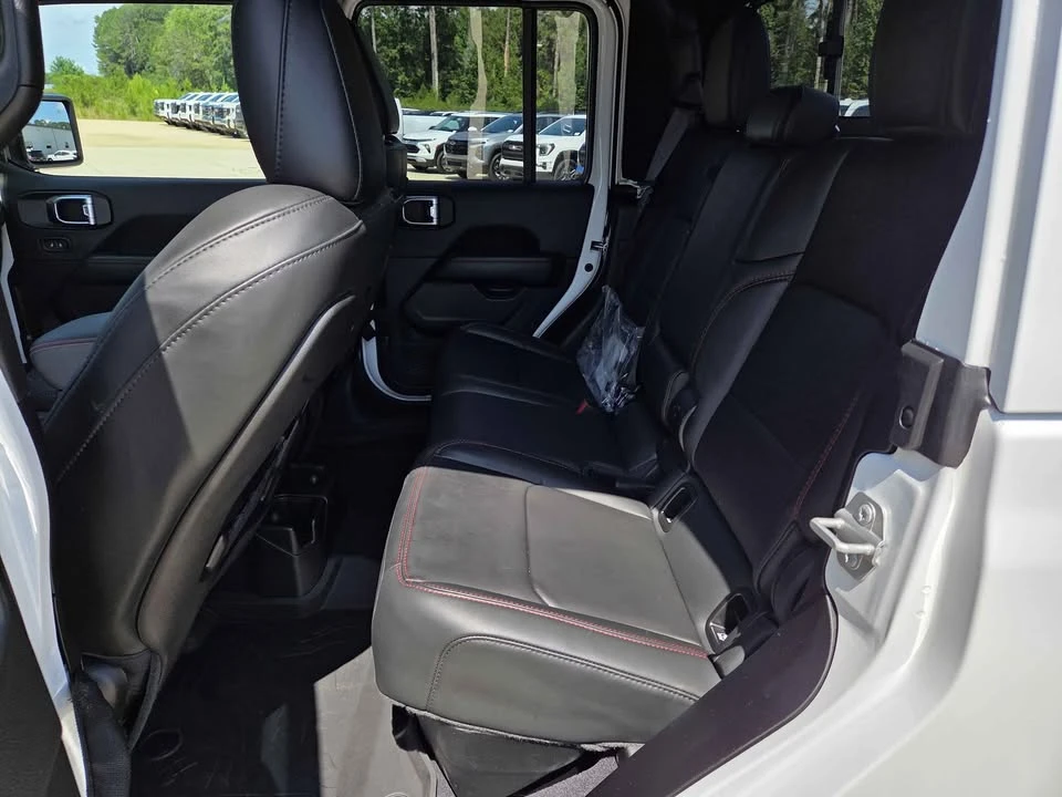 2025 Jeep JT Gladiator - Image 6 of 9