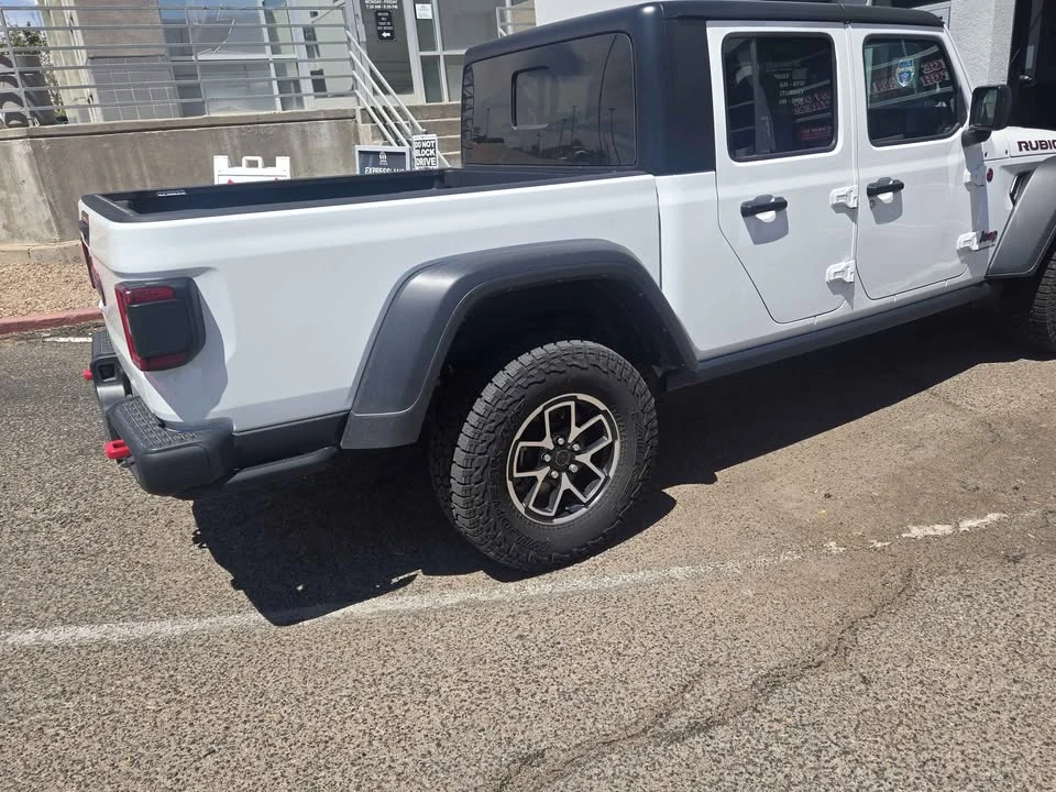 2025 Jeep JT Gladiator - Image 4 of 11