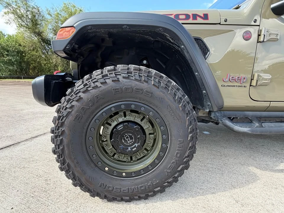 2025 Jeep JT Gladiator - Image 9 of 20