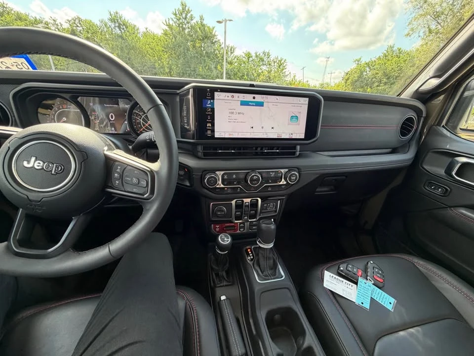 2025 Jeep JT Gladiator - Image 17 of 20