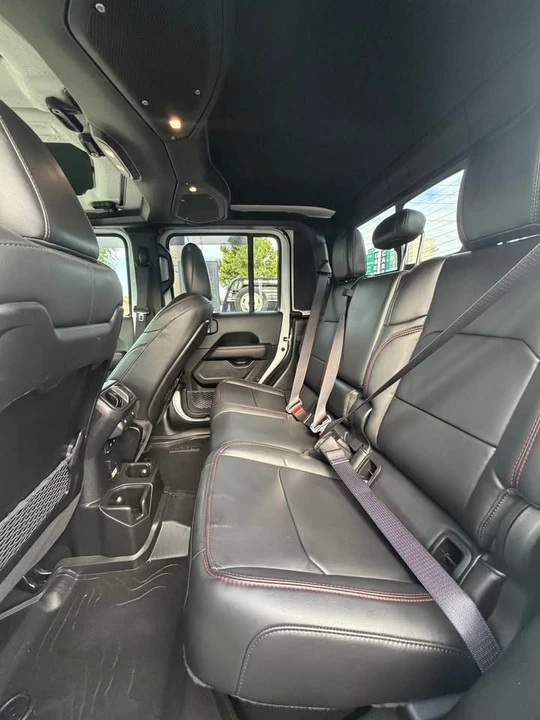 2025 Jeep JT Gladiator - Image 7 of 8