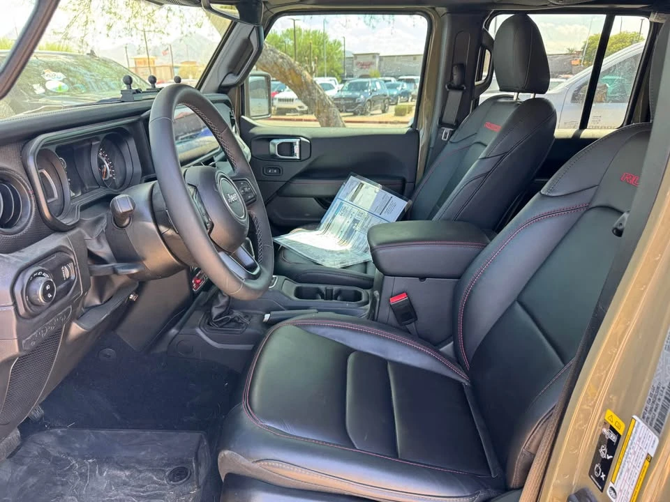 2025 Jeep JT Gladiator - Image 5 of 8