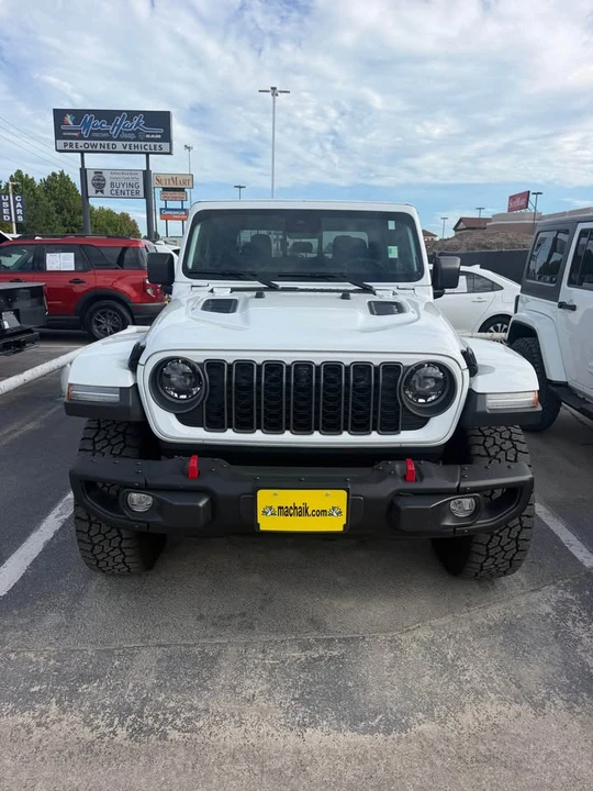 2025 Jeep JT Gladiator - Image 2 of 8