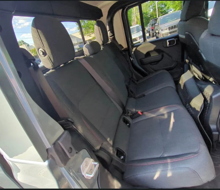 2025 Jeep JT Gladiator - Image 6 of 6