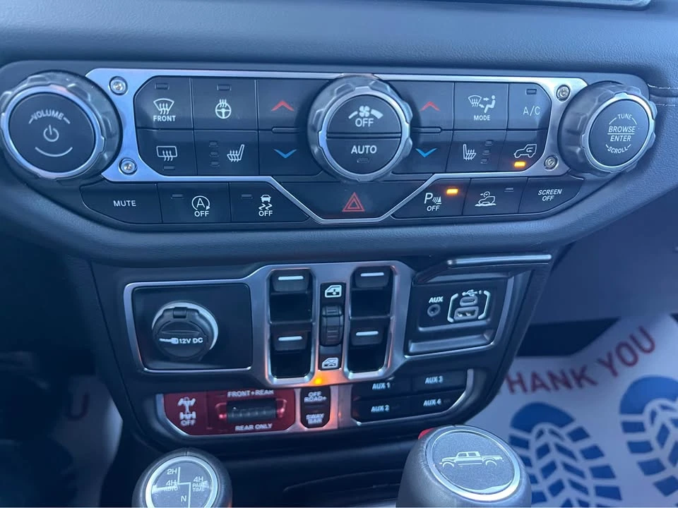 2025 Jeep JT Gladiator - Image 16 of 20