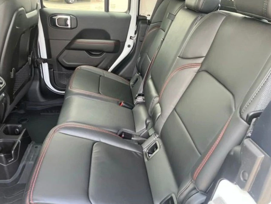 2025 Jeep JT Gladiator - Image 4 of 5