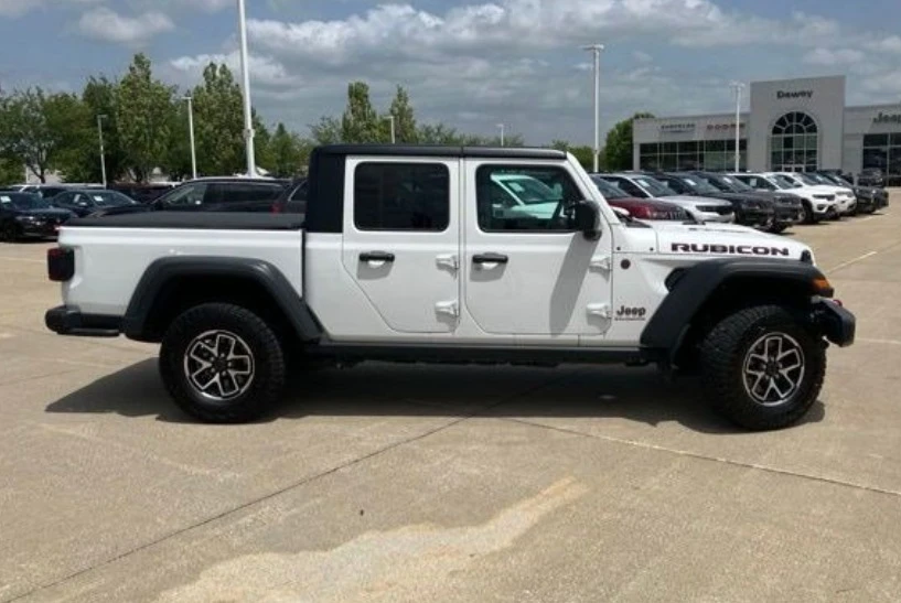 2025 Jeep JT Gladiator - Image 2 of 5