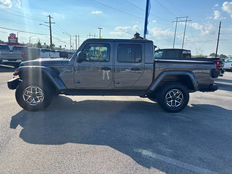 2025 Jeep JT Gladiator - Image 2 of 18