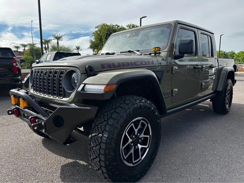 2025 Jeep JT Gladiator - Image 2 of 12