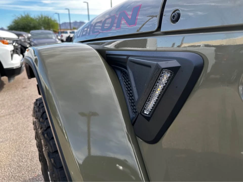 2025 Jeep JT Gladiator - Image 9 of 12