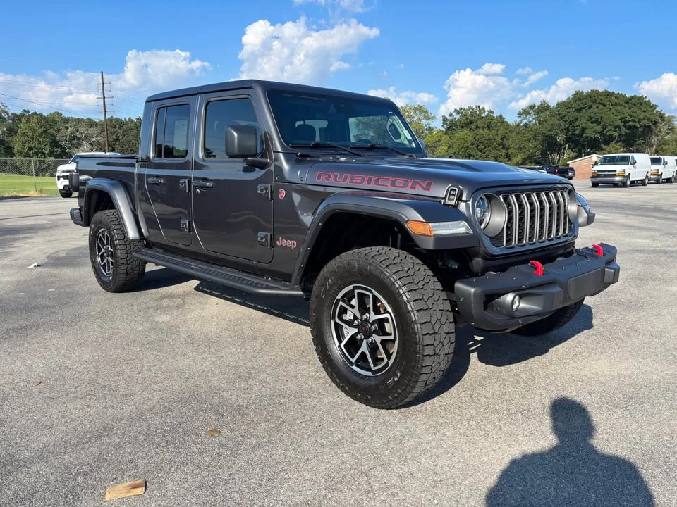 2025 Jeep JT Gladiator - Image 8 of 18