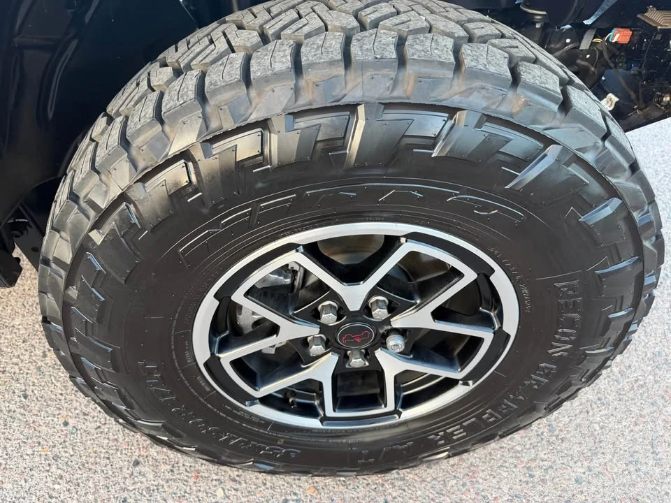 2025 Jeep JT Gladiator - Image 12 of 20