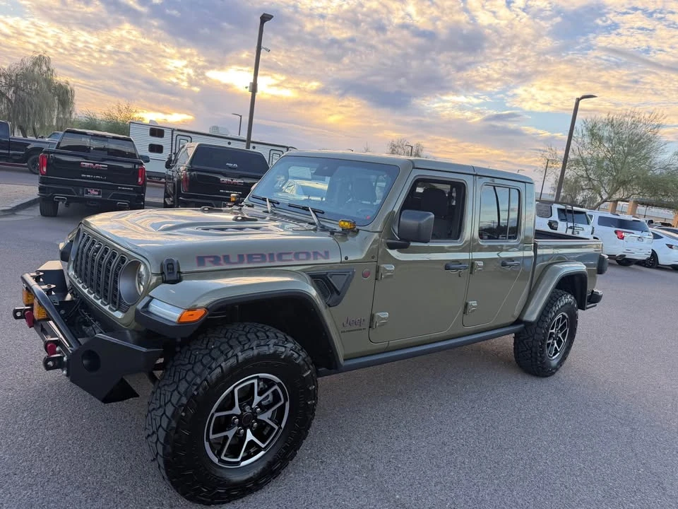 2025 Jeep JT Gladiator - Image 8 of 20