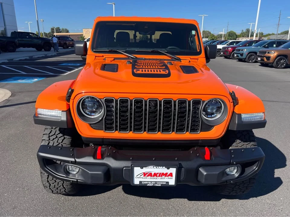 2025 Jeep JT Gladiator - Image 3 of 20