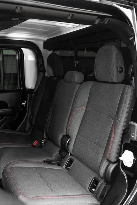 2025 Jeep JT Gladiator - Image 9 of 20