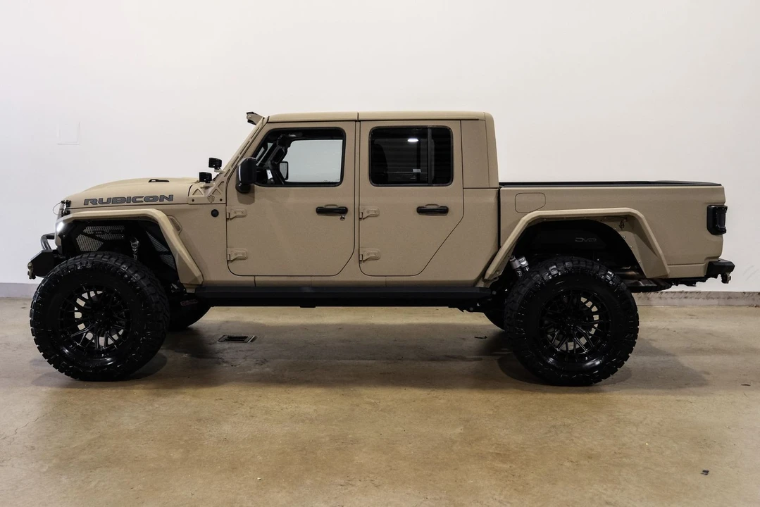 2025 Jeep JT Gladiator - Image 8 of 12