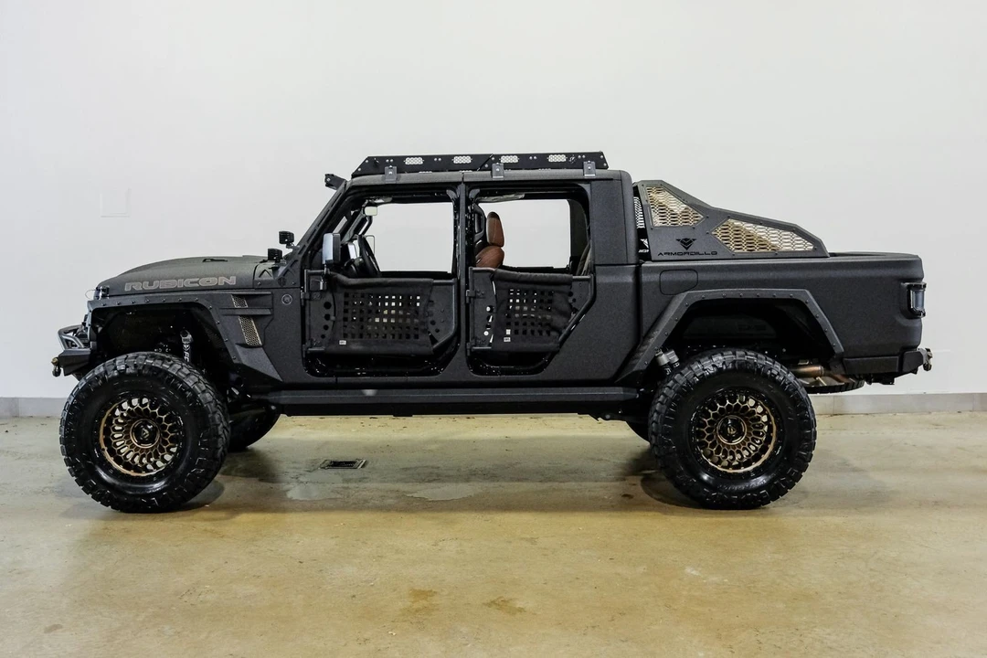 2025 Jeep JT Gladiator - Image 10 of 12