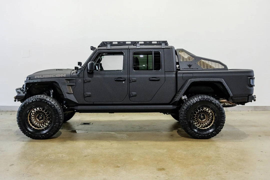 2025 Jeep JT Gladiator - Image 9 of 12