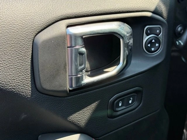2025 Jeep JT Gladiator - Image 12 of 12