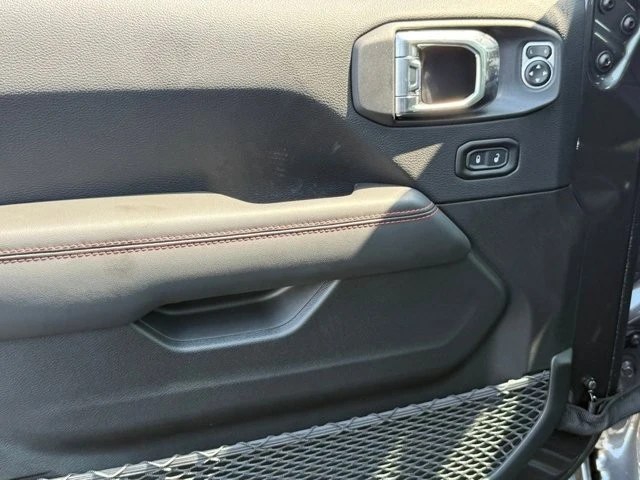 2025 Jeep JT Gladiator - Image 11 of 12
