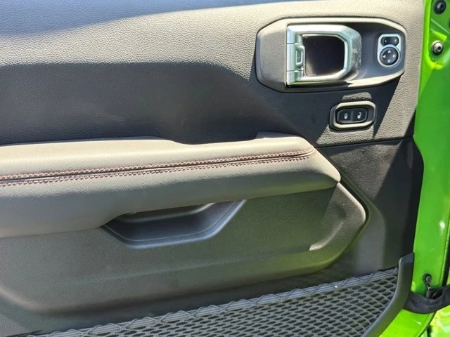 2025 Jeep JT Gladiator - Image 11 of 12