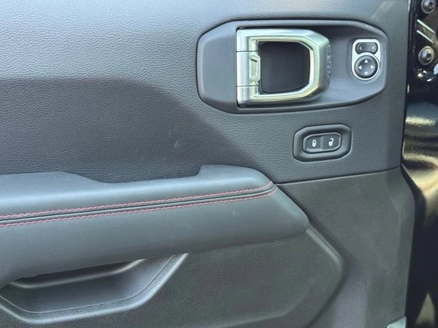 2025 Jeep JT Gladiator - Image 11 of 12