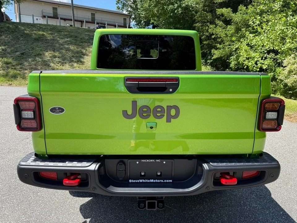 2025 Jeep JT Gladiator - Image 8 of 21