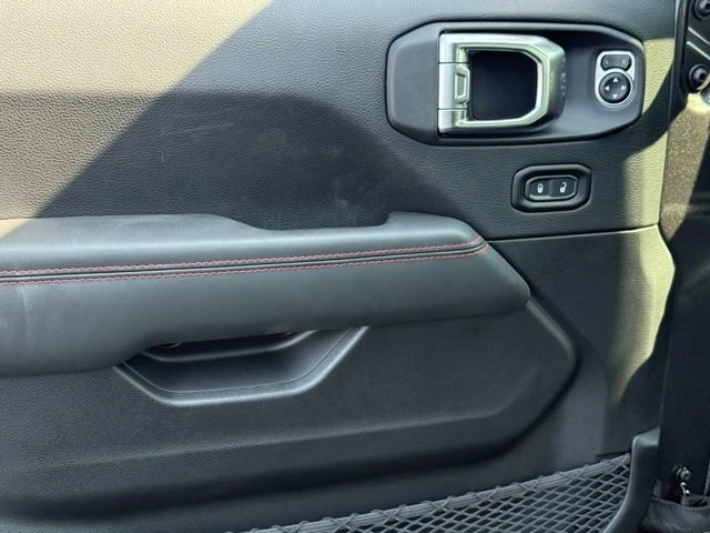 2025 Jeep JT Gladiator - Image 11 of 12