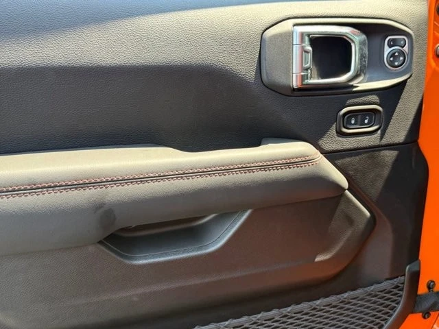 2025 Jeep JT Gladiator - Image 11 of 12